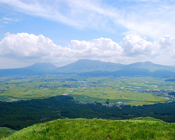 熊本県 大観峰からみた阿蘇カルデラと火山群